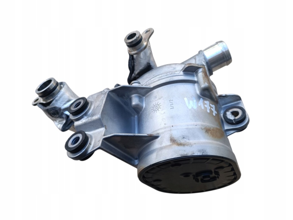 Купить Насос воды mercedes w177 amg a45s a1392003302