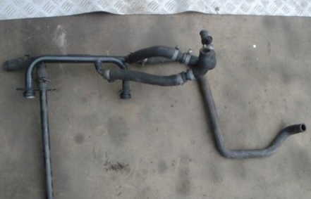 фото №1, Audi s8 d2 4.2 v8 шланг трубка труба wąż