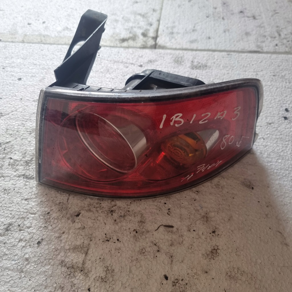 фото №1, Лампа seat ibiza правий задня