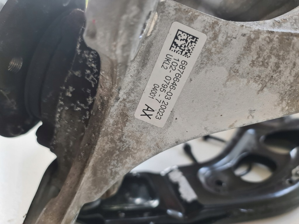 Bmw f40 поворотный кулак рычаг амортизатор правый перед 6884818 6876646 Недорого