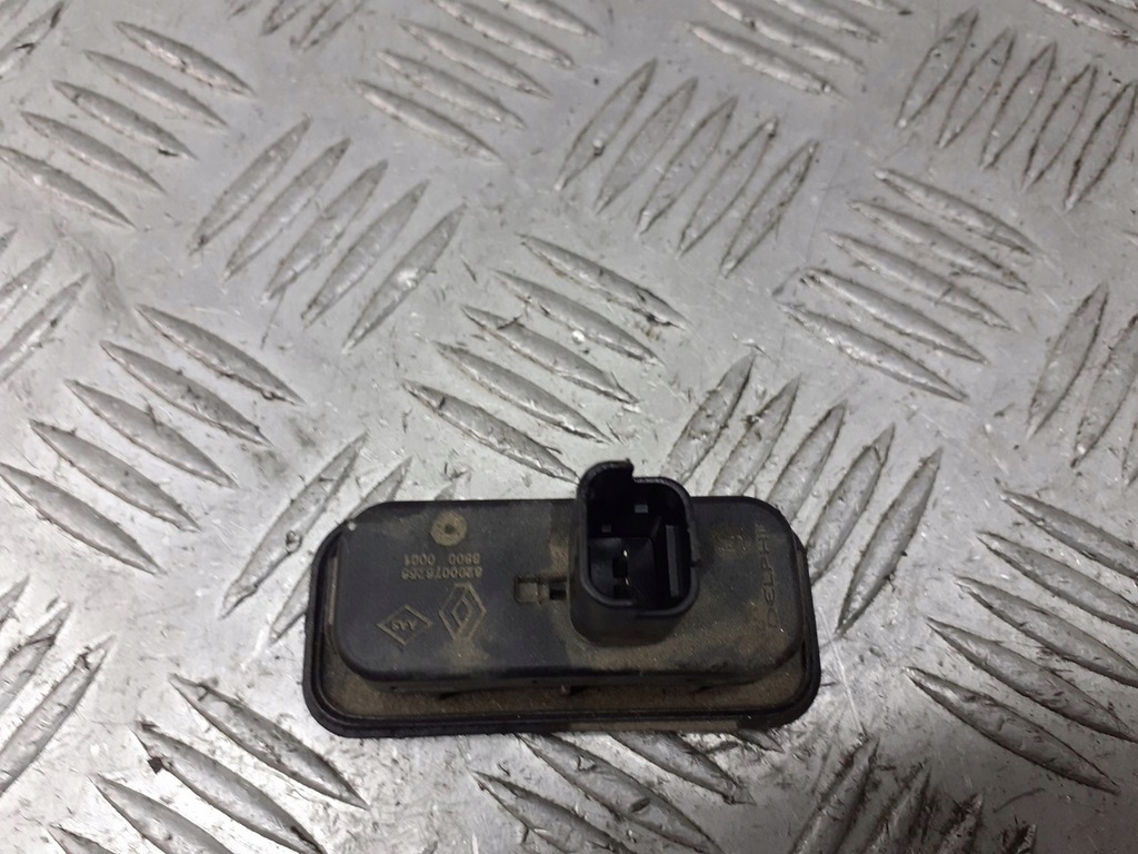 фото №2, Кнопка ручка кришки renault scenic ii 8200076256