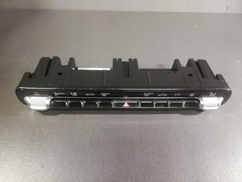 фото №1, 2479055802 панель кондиционера mercedes