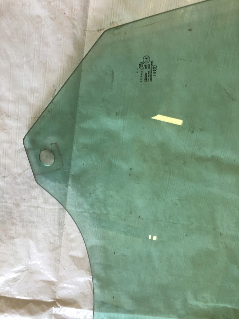 фото №8, Стекло дверь правое перед audi a3 8p версия 5 дверь