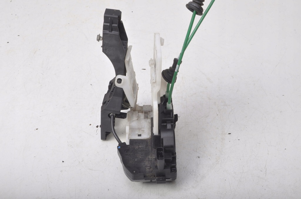 фото №5, Hyundai i30 i замок дверь правый перед передний 7 pin