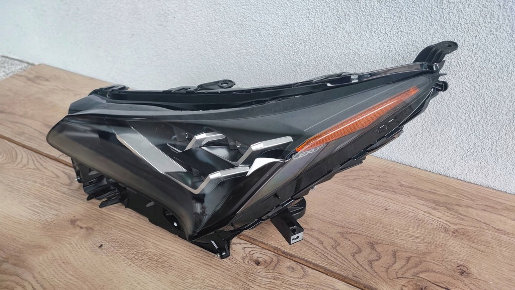 фото №1, Фара lexus nx 81185-78240