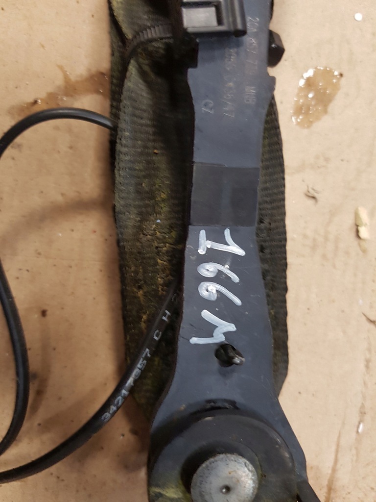 фото №3, Клипса поперечина безопасности задняя vw t-roc 2ga857739