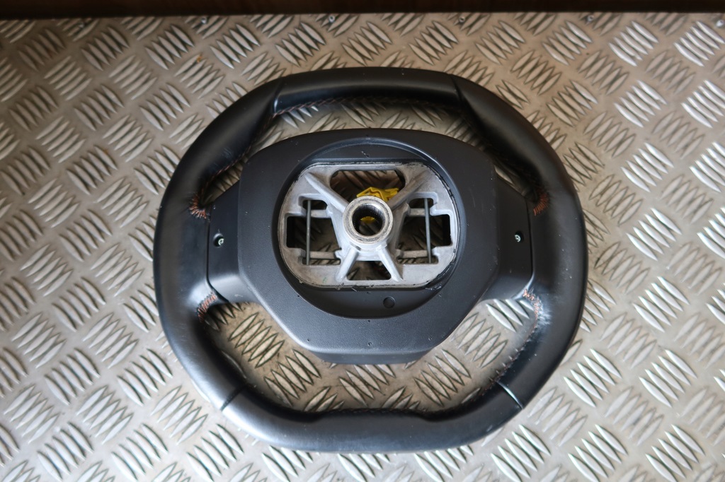 фото №8, Воздуховод кожаный peugeot 3008 98105487he