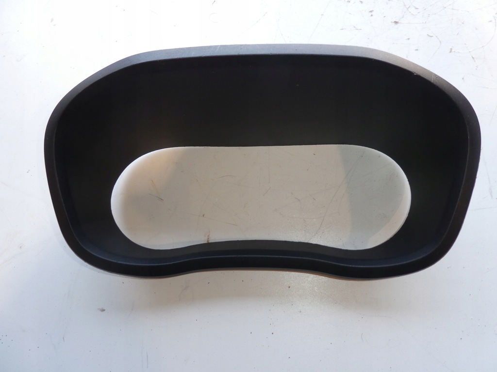 фото №1, Рамка корпус защита спидометра master iv 681014127r