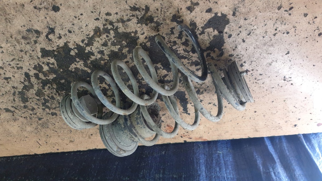 фото №1, Fiorino qubo bipper nemo пружины задняя задние комплект