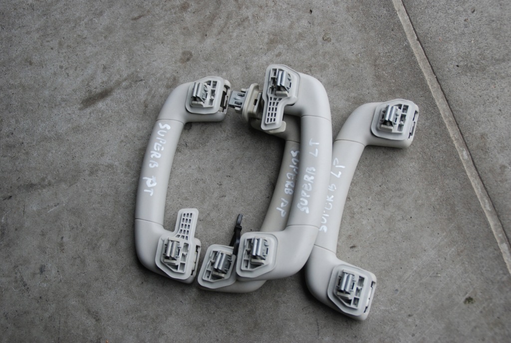 фото №1, Skoda superb iii 3v ручка потолочный перед задняя