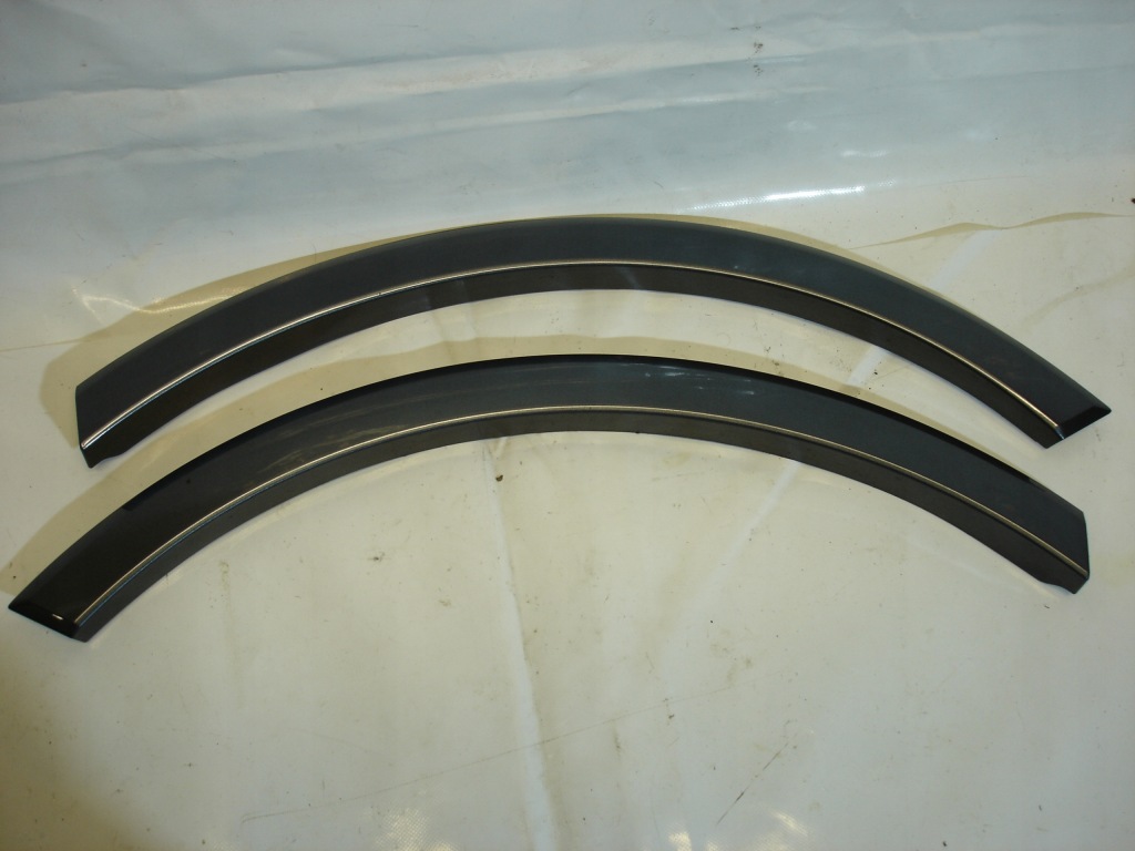 фото №1, Audi q7 4m s-line молдинг крила права задня