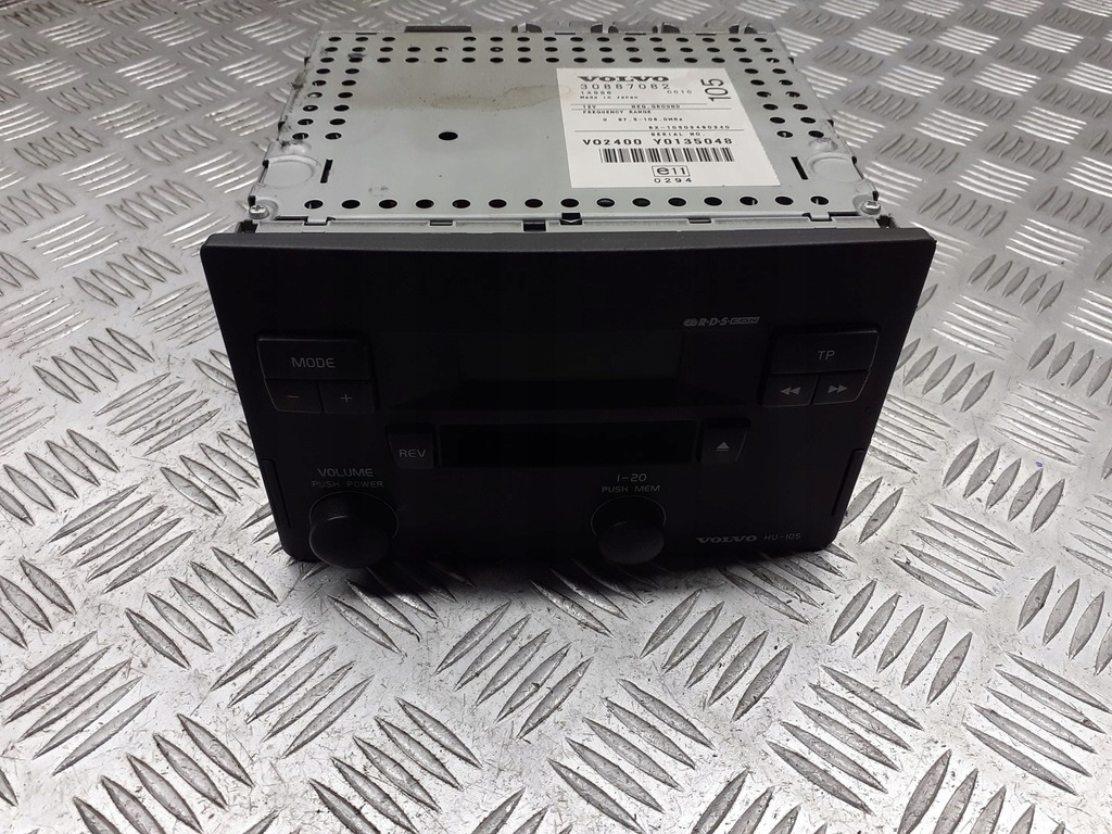 фото №1, Радіо заводський volvo v40 30887082