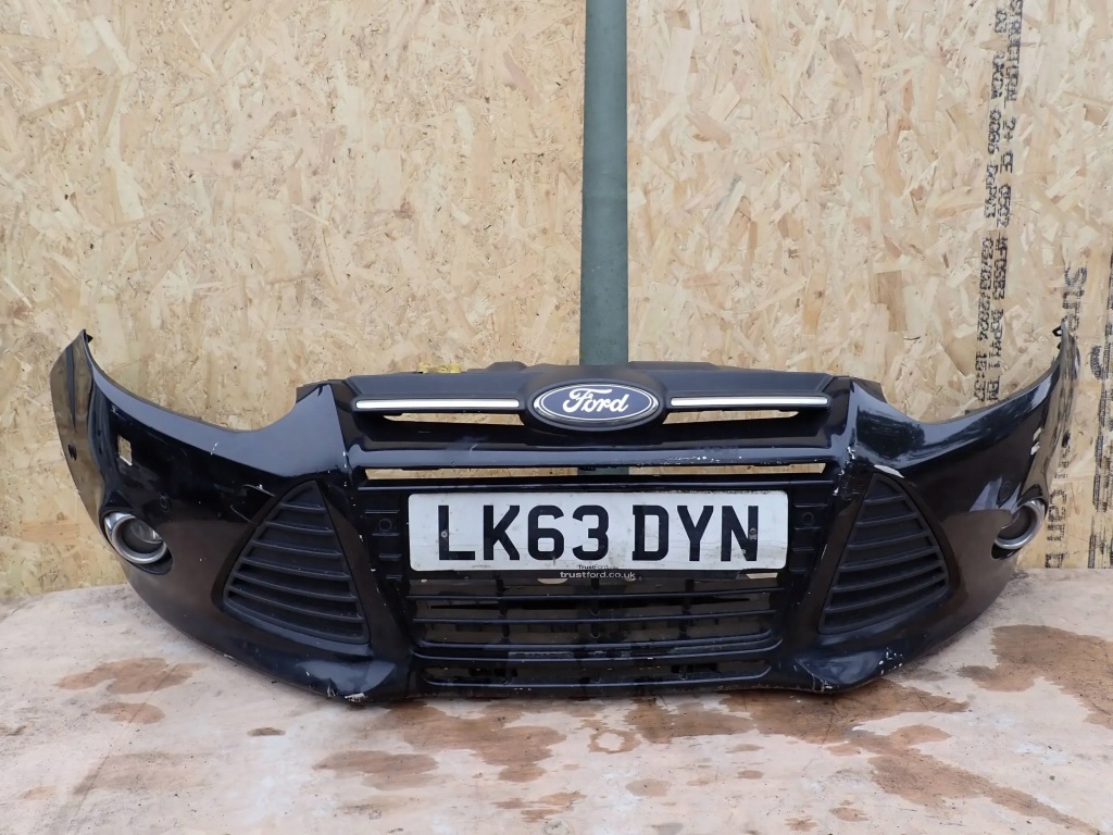 Купити Бампер перед ford focus mk3 pdc fb