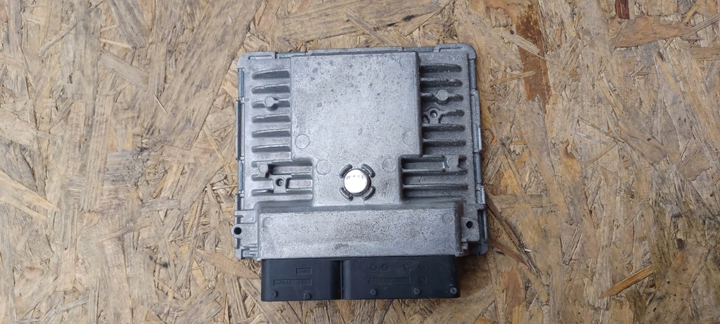 фото №4, Бортовой компьютер двигателя rapid 1.2 tsi 14r 03f906070ha