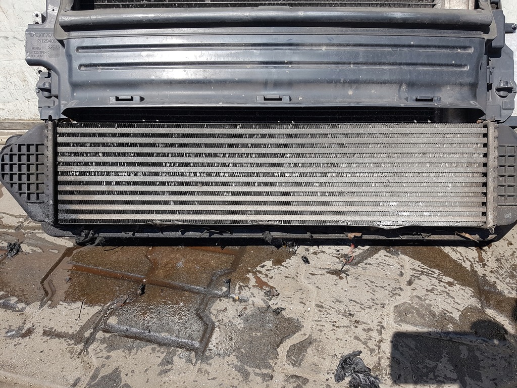 фото №7, Volvo v40 ii 12-19r 1.6 d2 радіатор вентилятор комплект автоматична коробка передач