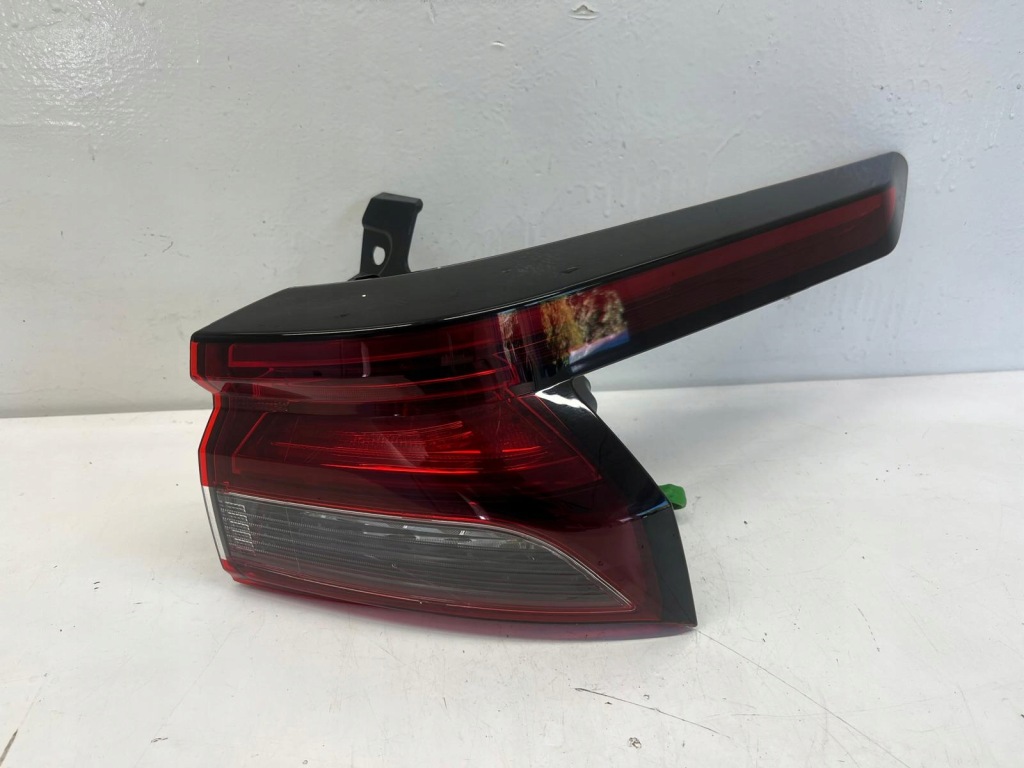 фото №1, Лампа левая задняя nissan qashqai iii 22- led