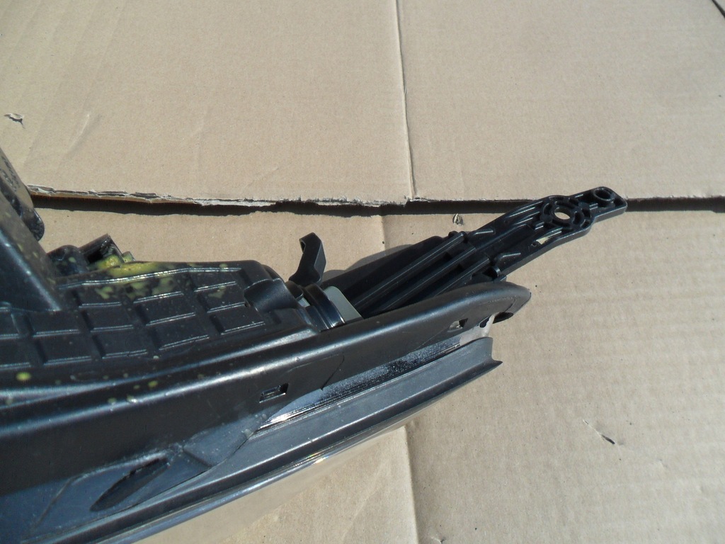 фото №10, Hyundai i20 лампа правая 92102-4p500