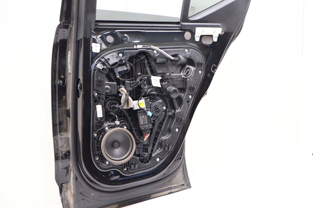 фото №11, Volvo xc40 дверь правое задняя