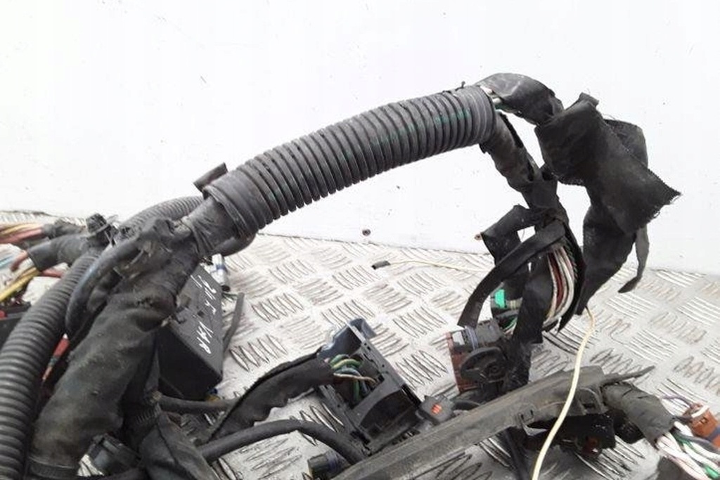 фото №10, Джгут двигуна citroën xsara coupe n0 9649173480 2.0l дизель 80kw 2003