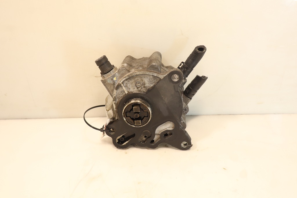 фото №1, Насос вакуум audi a3 8p 2.0tdi