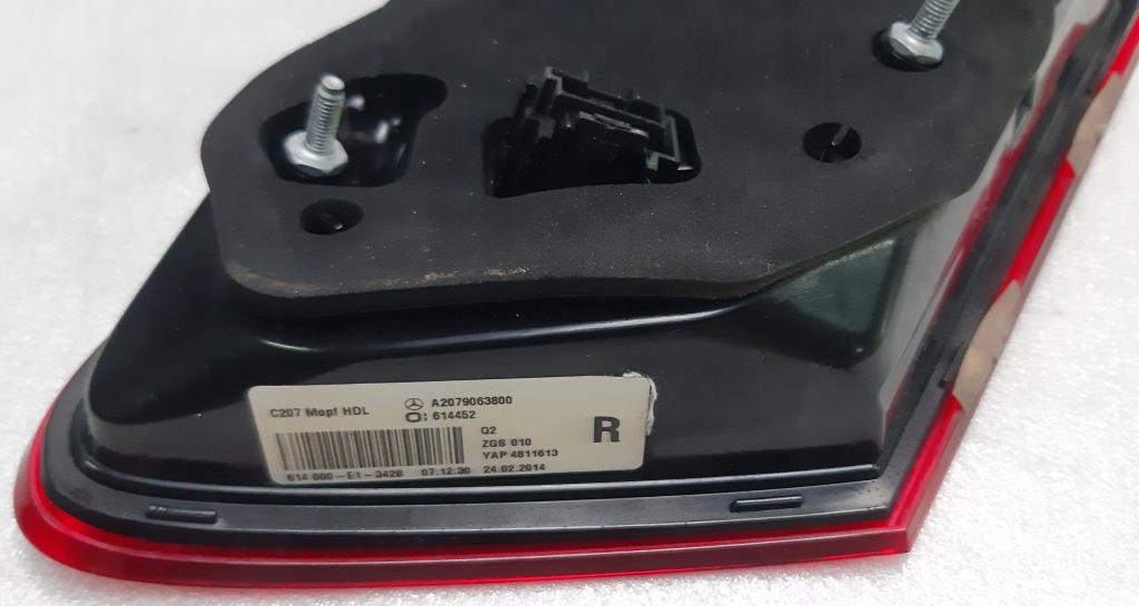 Mercedes e-klasa купе w207 фара задняя правая led Доставка