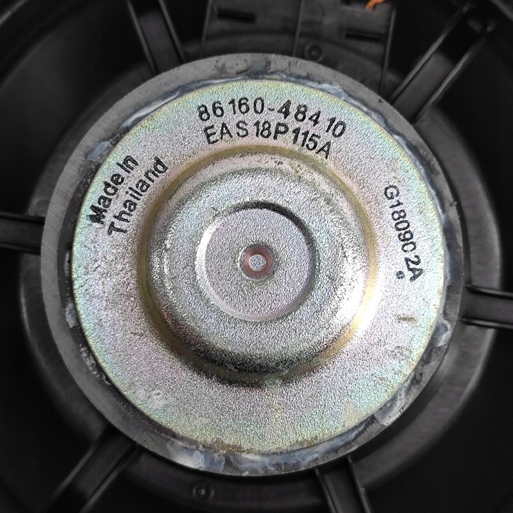 фото №8, Lexus rx 450h 2023 права сторона динамік двері передніх