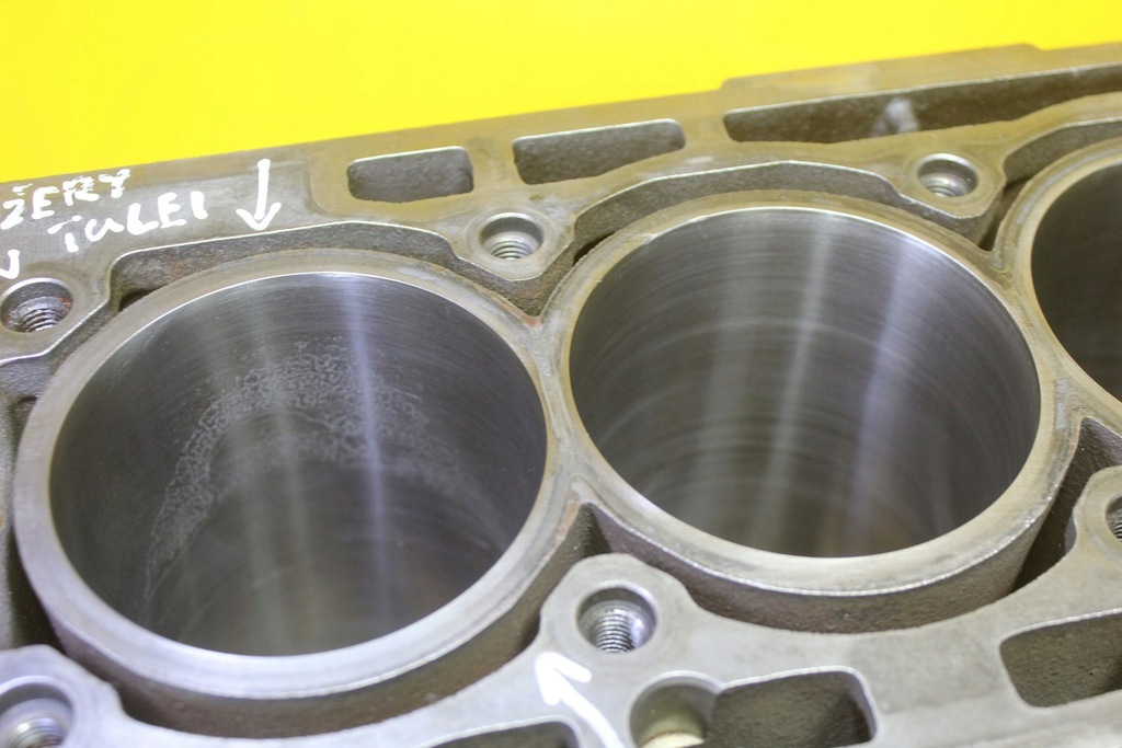 фото №10, Блок двигуна volswagen golf v skoda seat audi 1.4 tsi cax 03c021 aj am an