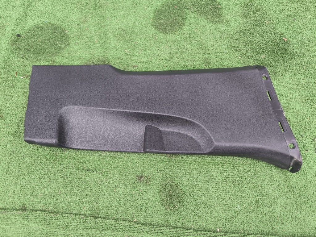 фото №1, Audi q3 83a защита обшивка стойка правое 83a867240