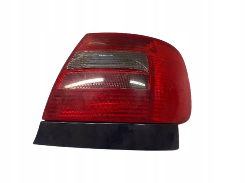 фото №1, Лампа левая задняя audi a4 b5