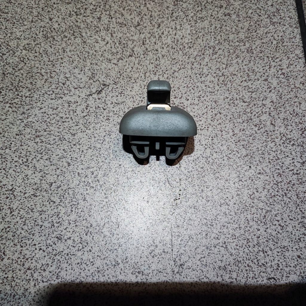 фото №1, Кронштейн козырёк защита солнцезащитный audi a6 c5