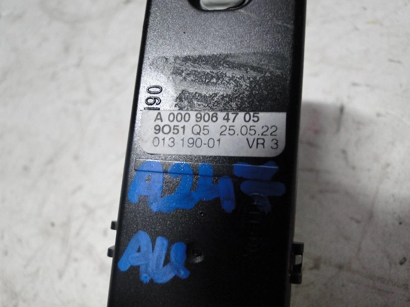 фото №3, A0009064705 лампа ручки потолочный mercedes w247