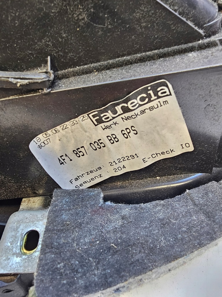 фото №7, Бардачок пассажира audi a6 c6 lift 4f1857035bb