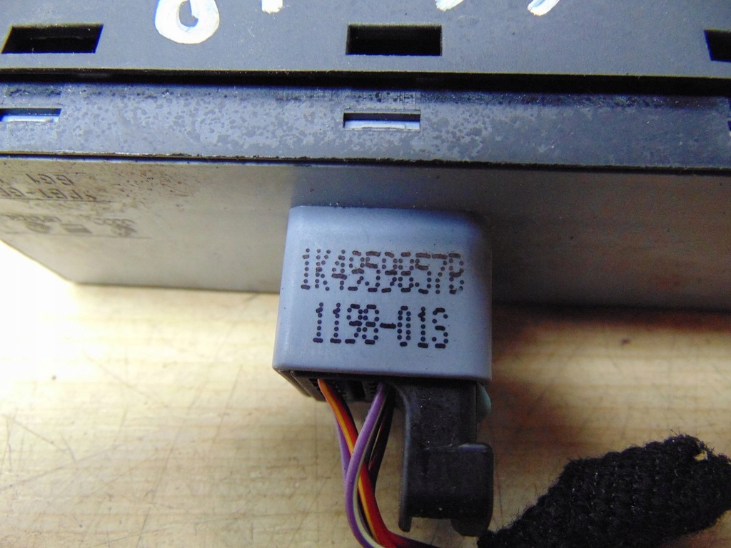 фото №11, Переключатель окон левый перед vw passat cc europa