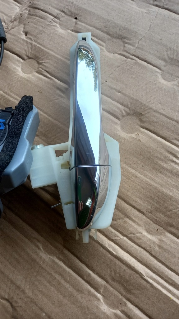 фото №1, Hyundai i20 ii 18 ручка зовнішня задня ліва права перед хром keyless