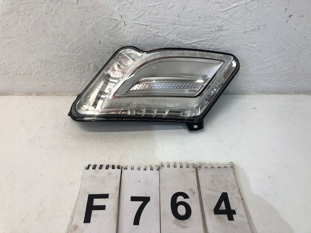 фото №1, Volvo v60 s60 лампа габаритна led права