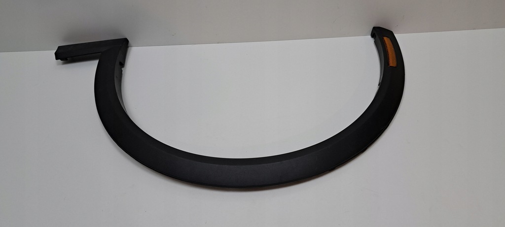 фото №1, Ford mustang mach e молдинг крила лівий перед lj8b-r16d239-adw