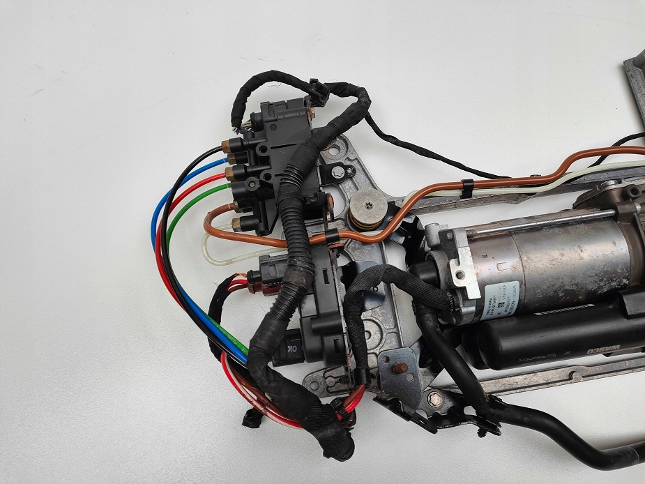 фото №6, Компрессор насос подвеска распределитель 971616006d panamera 971 974