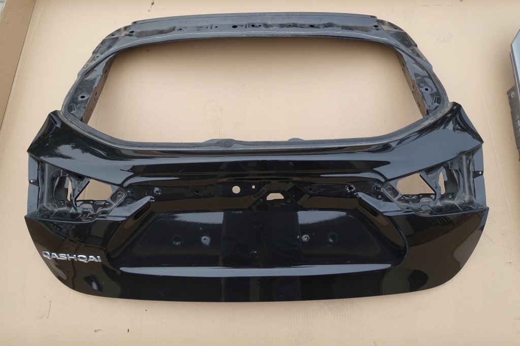 Купить Nissan qashqai 2 крышка багажника задний  задняя черная z11