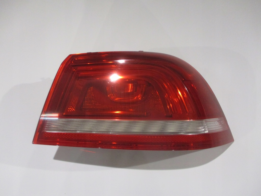 Купити Фара правий задній w крила vw eos led рестайлінг