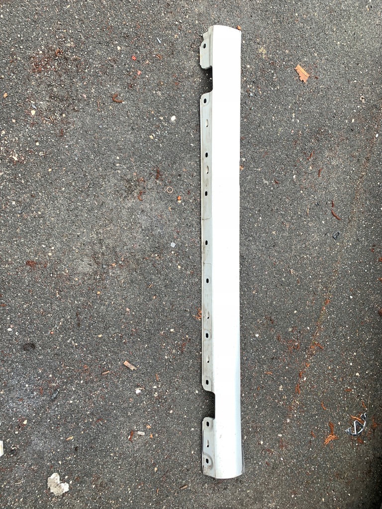 фото №1, Молдинг порог правая mercedes c-klasa w203