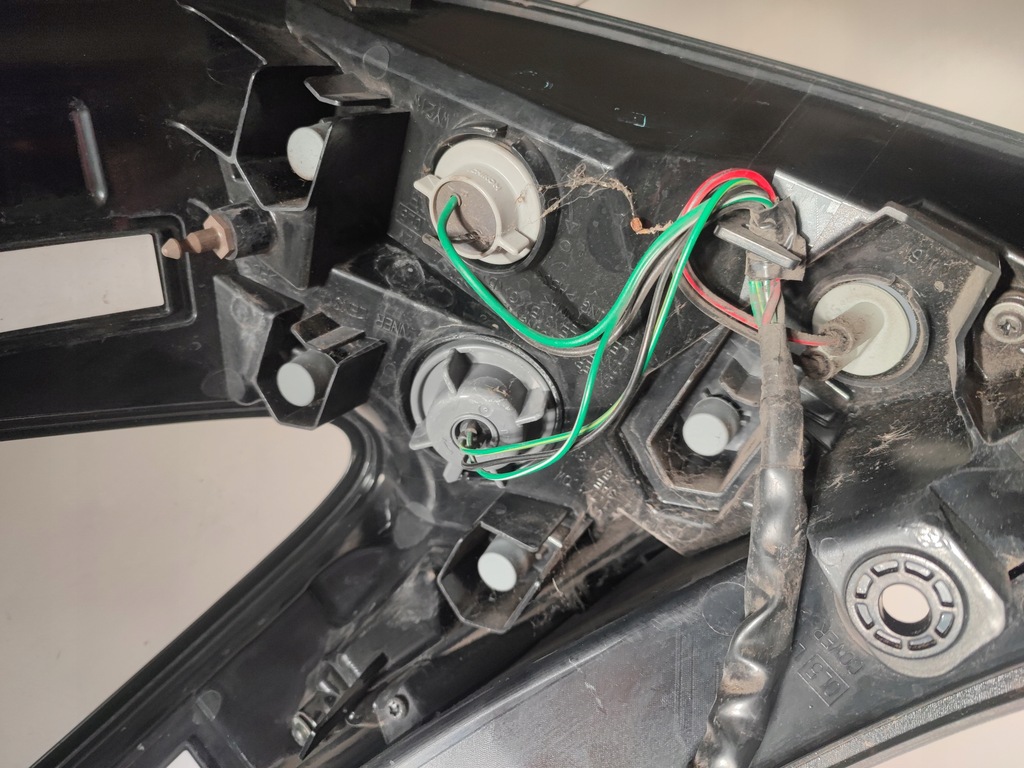 фото №8, Лампа задня ліва лівий задня nissan leaf ii 26555-5sh0a