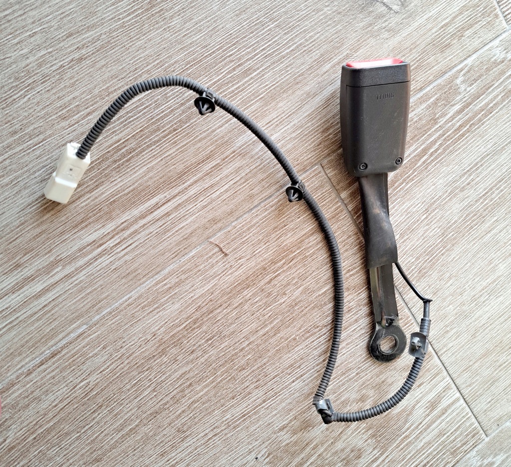 Купити Hyundai ix20 кліпса поперечина ліва перед 10-17