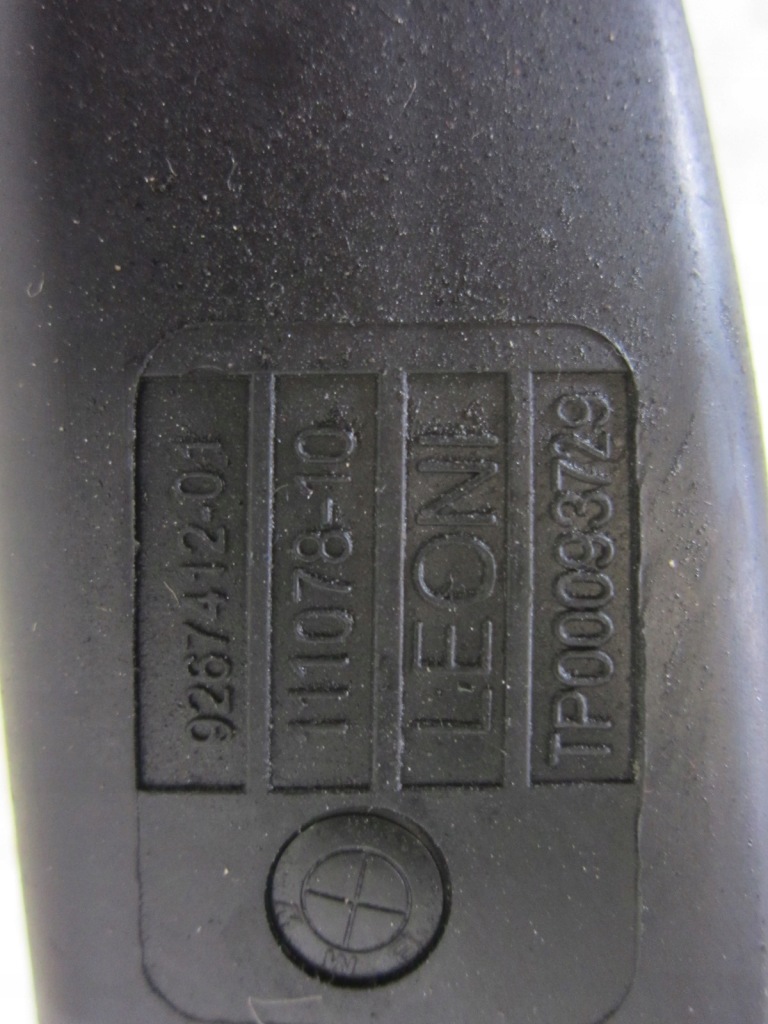 Bmw x3 f25 2.0 кабель шланг плюсовой красный аккумулятор 9283786 с Разборки