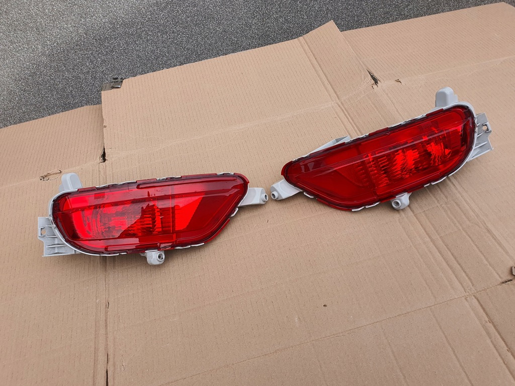 фото №1, Mazda cx5 ii 2017- лампа правая w бампер задняя