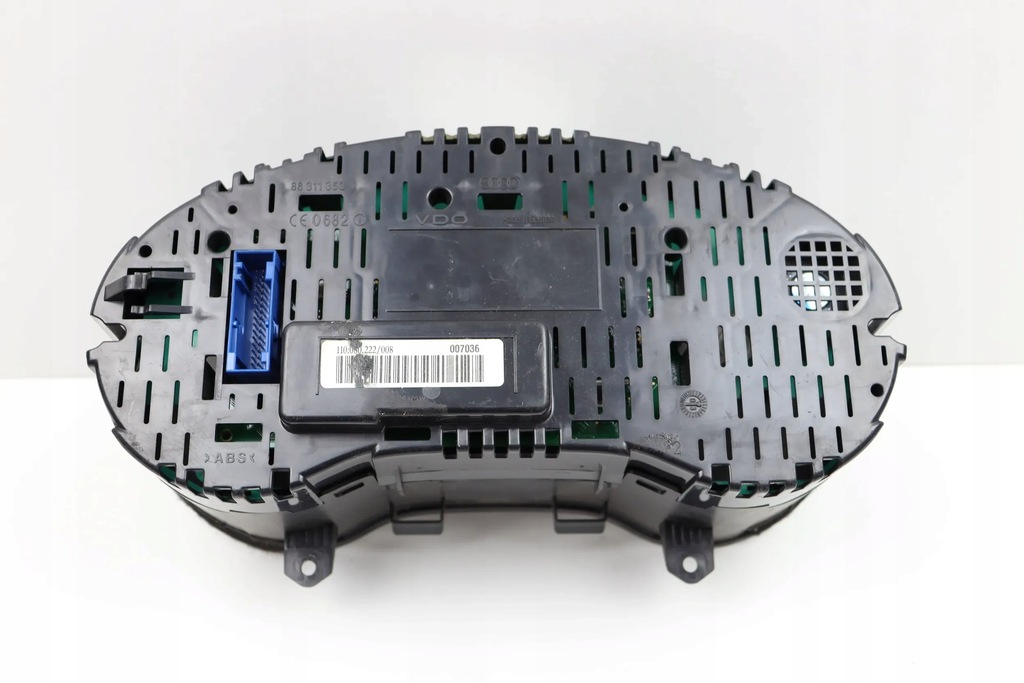 фото №5, Audi a3 8p лічильник прилади спідометр 1.6b europa 8p0920900c