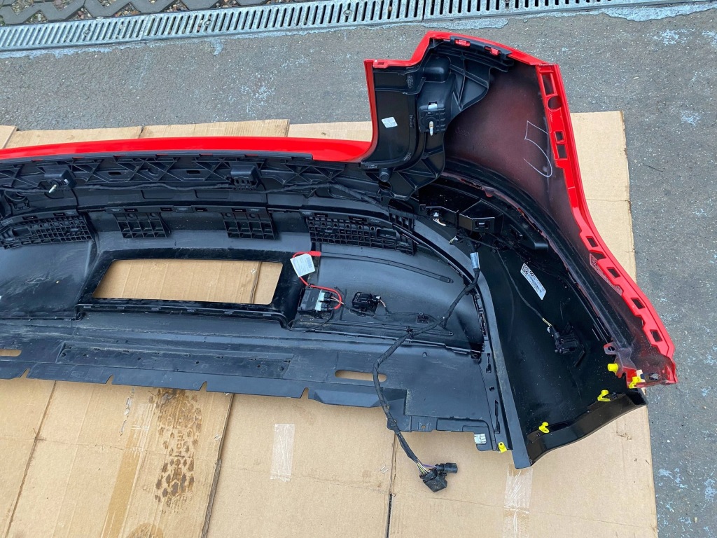 Audi q6 e-tron s-line kompletny бампер задня задній pdc датчик 85h807511 Ціна