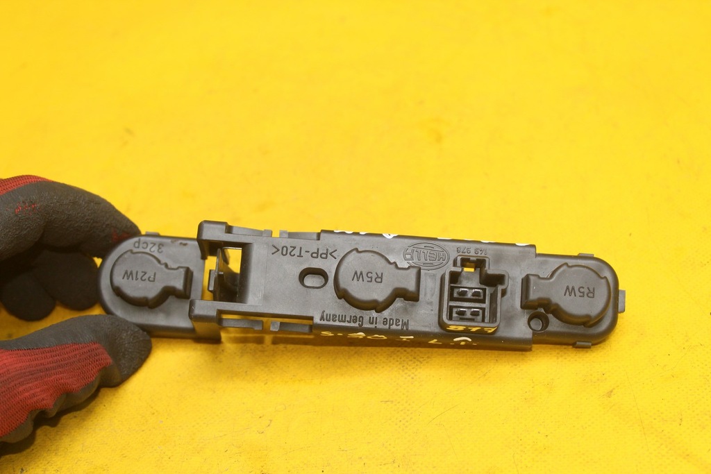 фото №6, Вкладыш лампы левый задняя volvo s80 i 149974-01