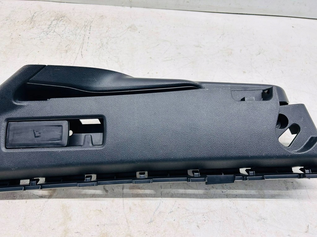 фото №5, Corolla e21 kombi обшивка багажника góra ліва лівий bez led