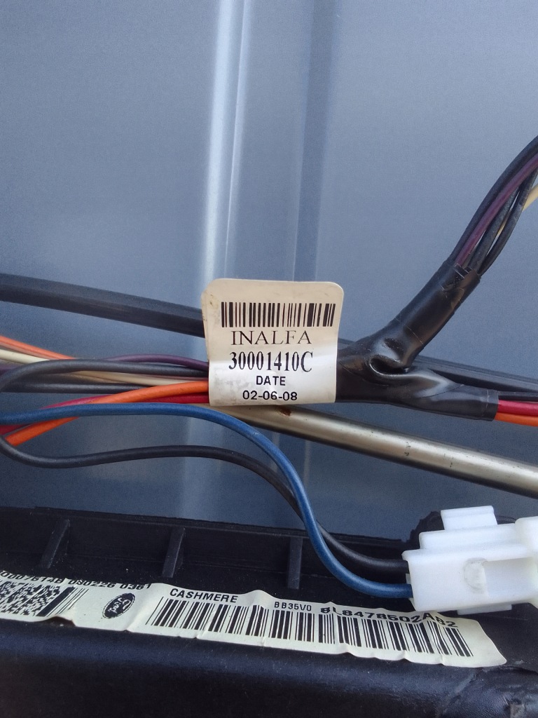 фото №13, Mercury mariner 06-10 люк 8l8478502a usa