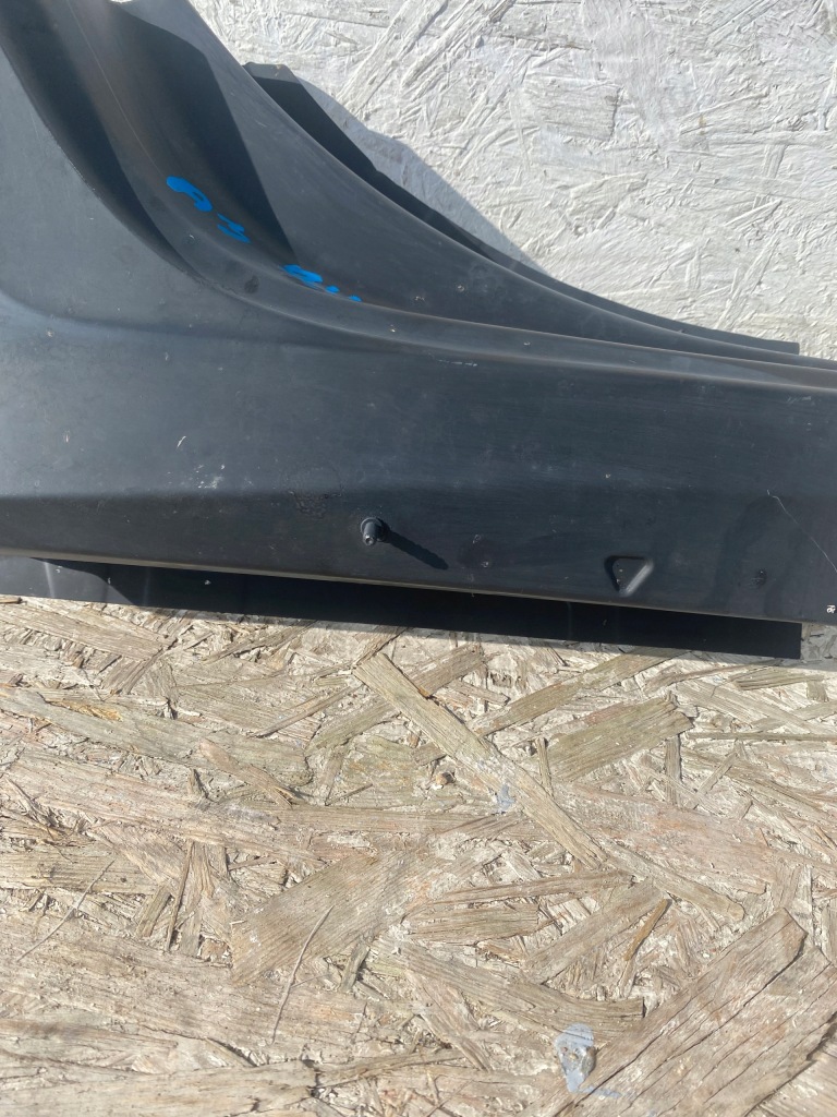 Audi a3 8y sportback 8y4 порог стойку правый  обшивка 20- с Разборки